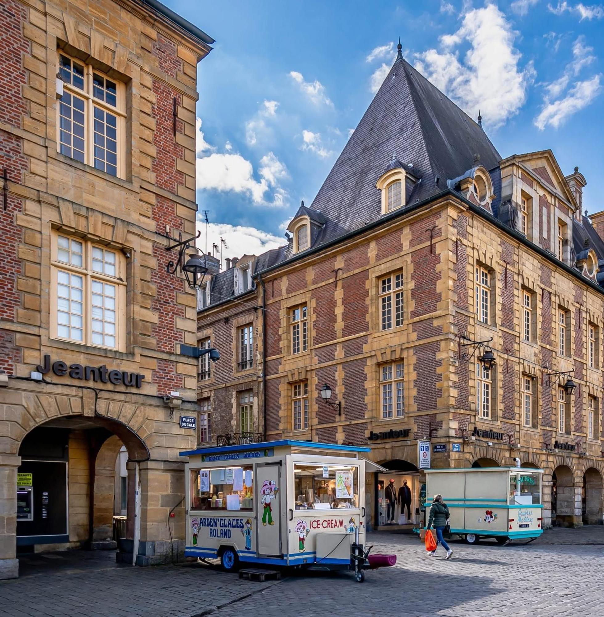 Le Petit Ardennais Charleville-Mézières Zewnętrze zdjęcie