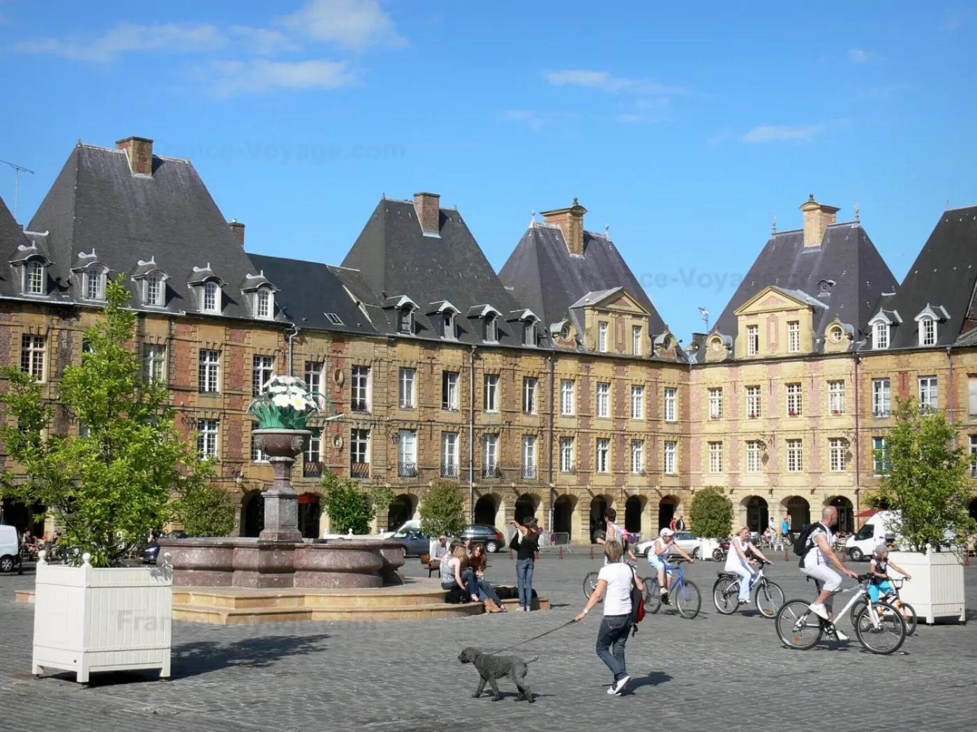 Le Petit Ardennais Charleville-Mézières Zewnętrze zdjęcie